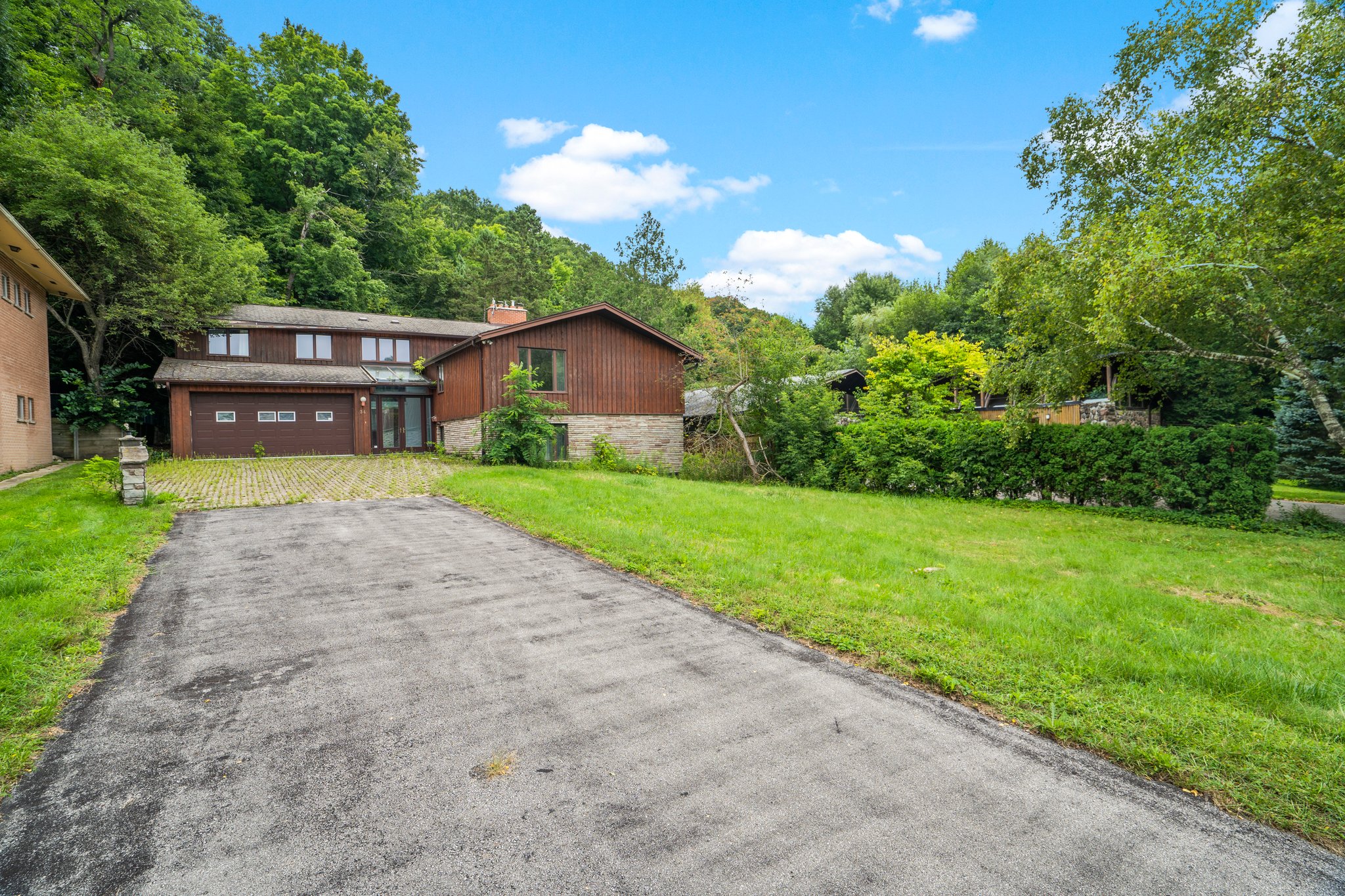 34 Green Valley Rd Toronto, ON M2P 1A6