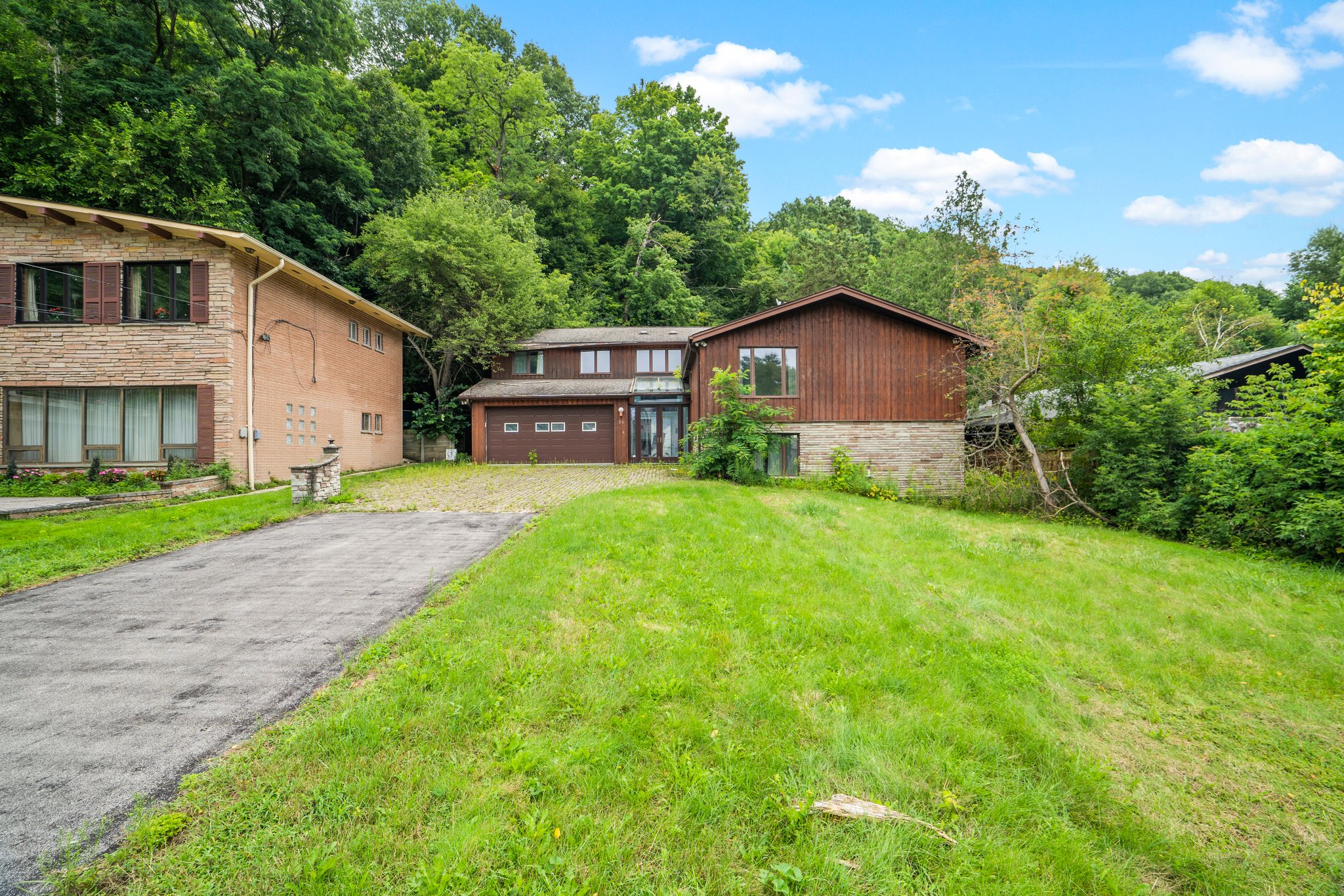 34 Green Valley Rd Toronto, ON M2P 1A6