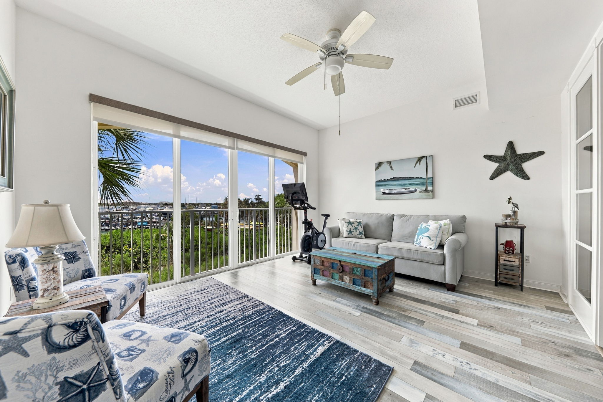016_F8_34 Harbour Isle Dr W 204