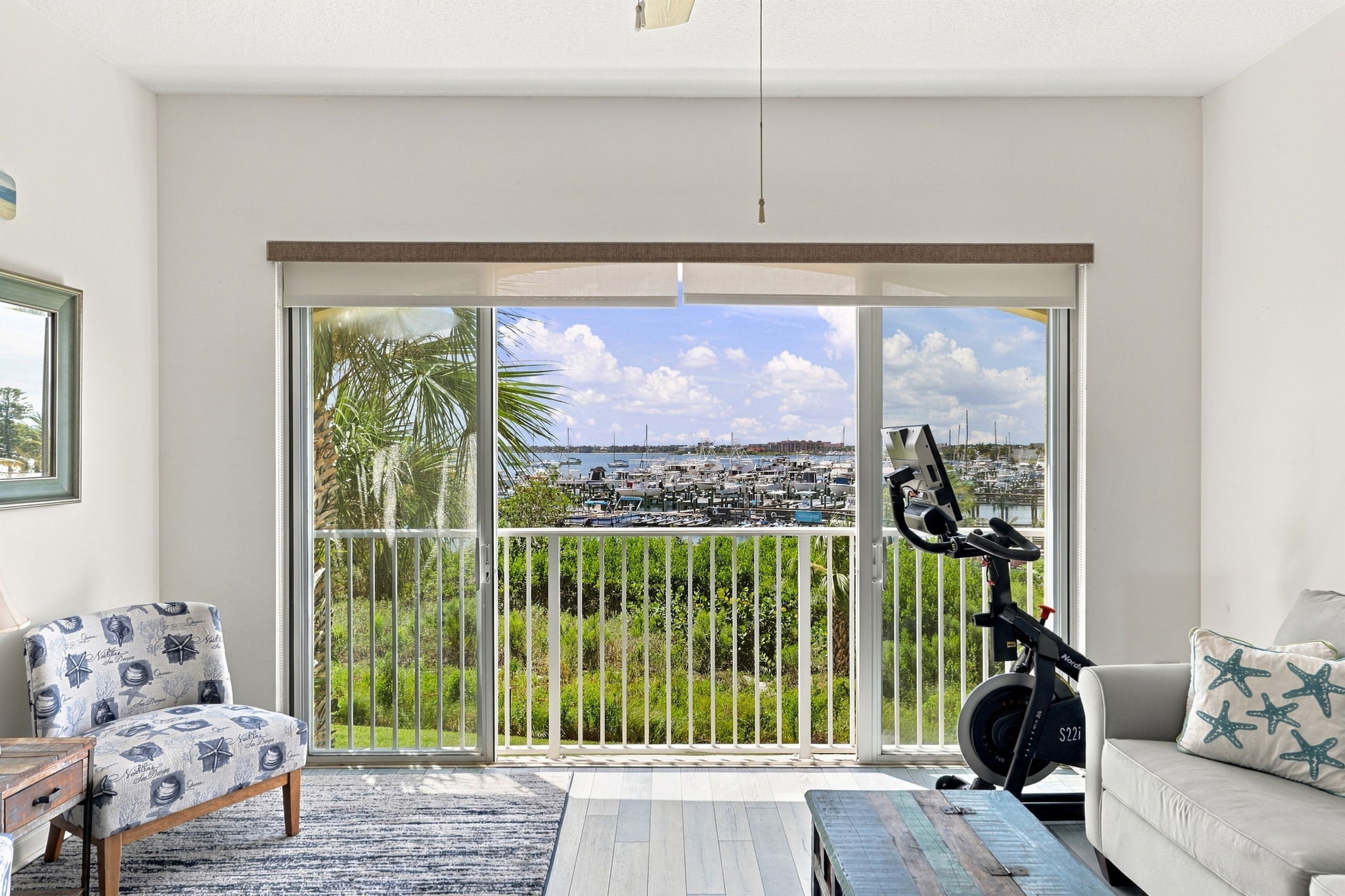 017_F8_34 Harbour Isle Dr W 204