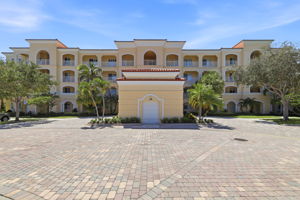 001_F8_34 Harbour Isle Dr W 204