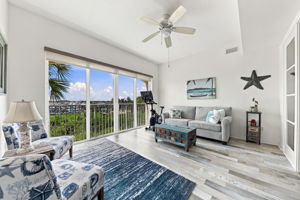 016_F8_34 Harbour Isle Dr W 204
