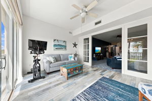 019_F8_34 Harbour Isle Dr W 204