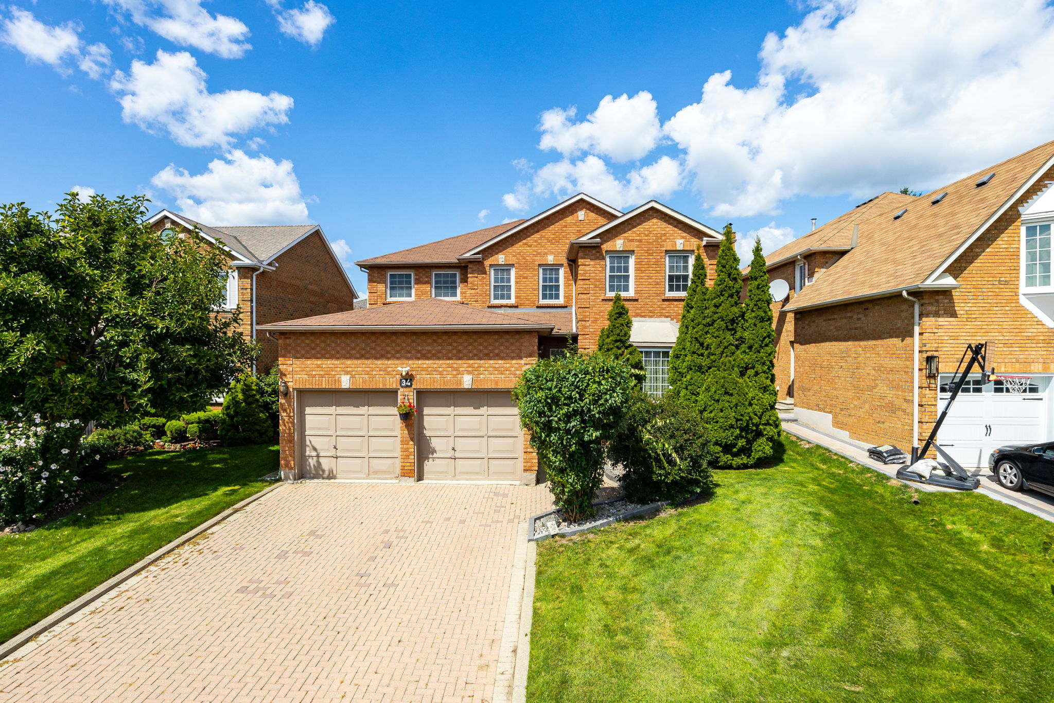 Richmond Hill property showcase