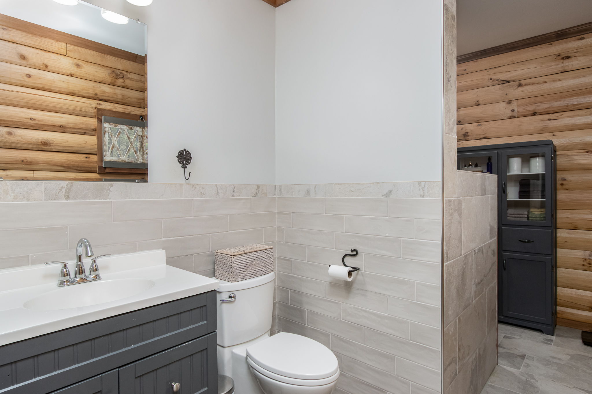 BedroomPrimaryBath-1