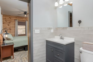 BedroomPrimaryBath-2