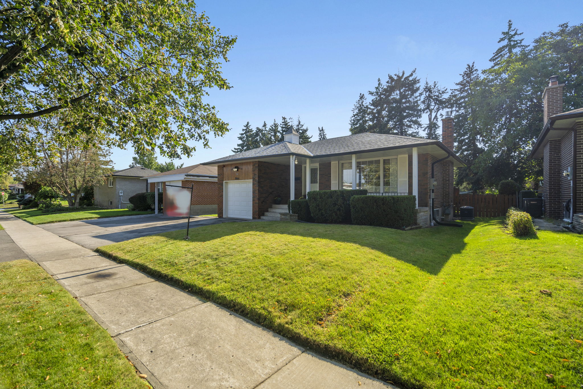 34 Marlbank Rd Toronto, ON M1T 1Y5