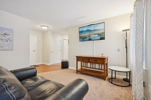 Meeting House Ln-S0801-005.jpg