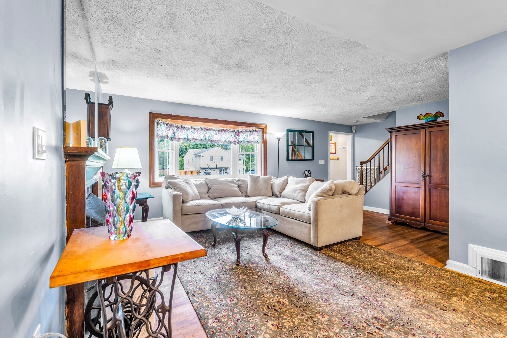 Foyer/Dining/Living Room