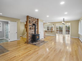 34 W Shore Dr, Ashburnham, MA 25