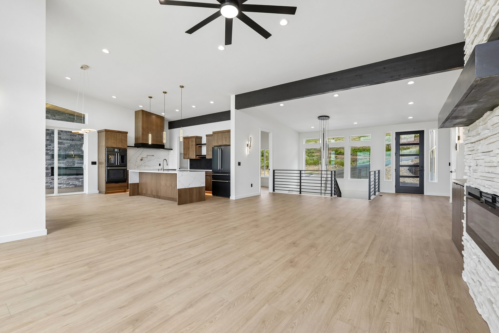 Anderson Dr-S1706-017.jpg