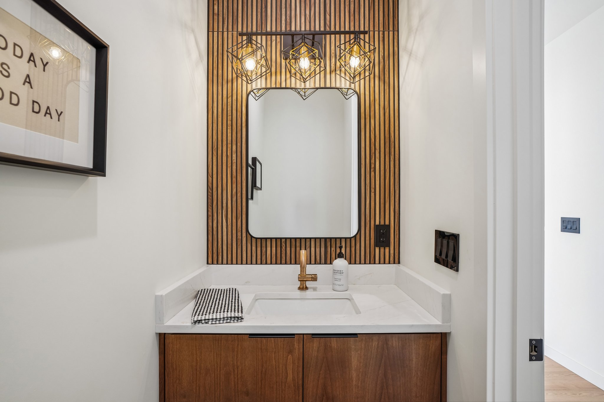 Anderson Dr-S1209-054.jpg