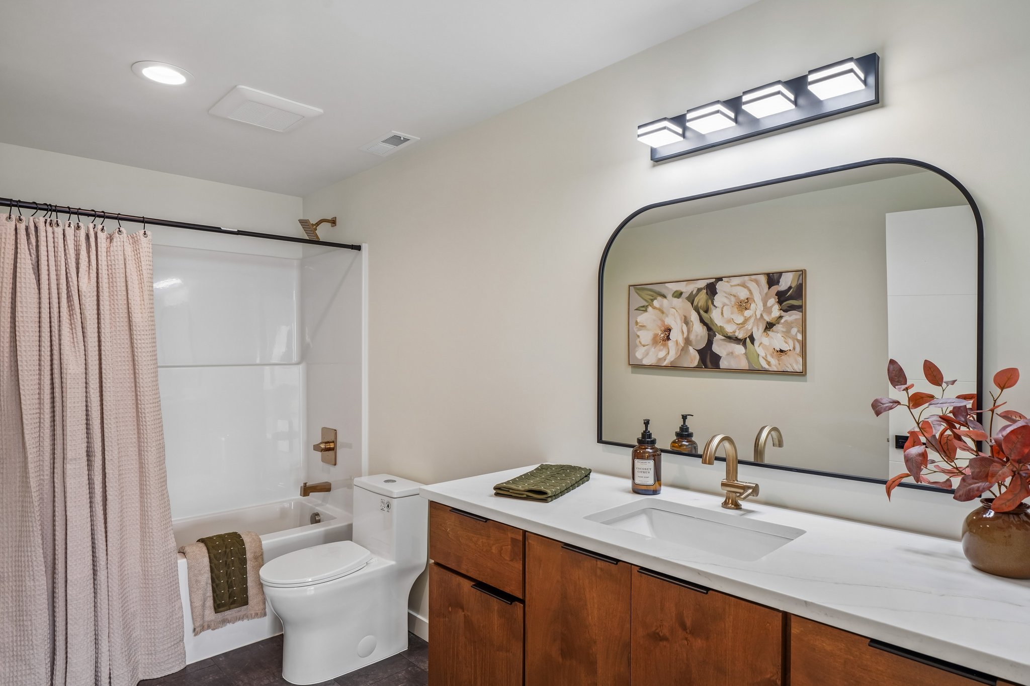 Anderson Dr-S1209-068.jpg
