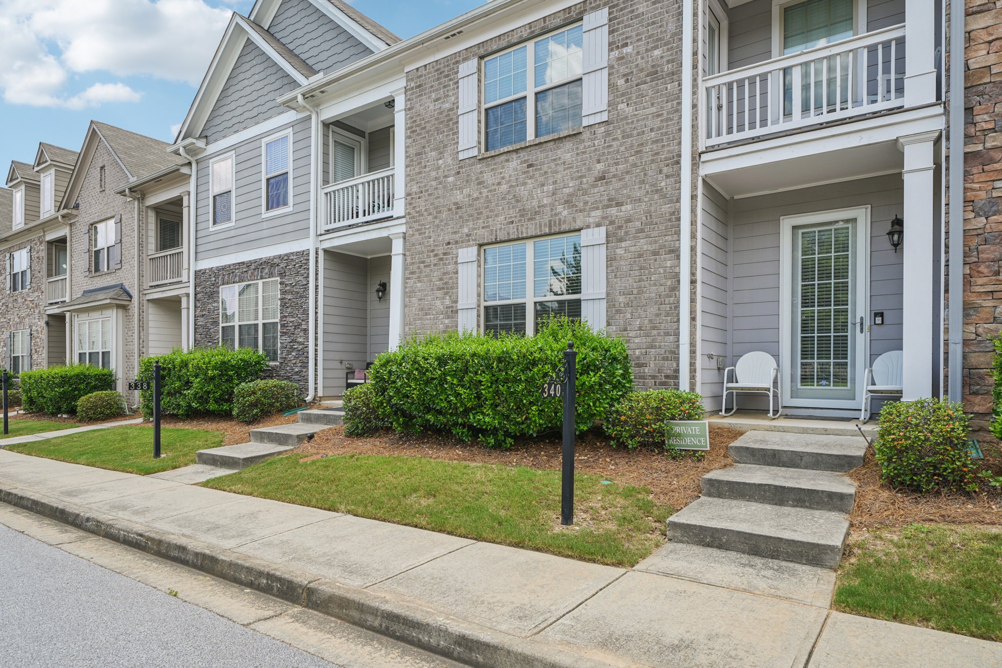 Avalon Sq-S0907-002.jpg