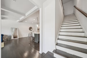 Avalon Sq-S0907-004.jpg