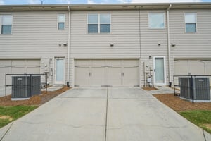 Avalon Sq-S0907-031.jpg