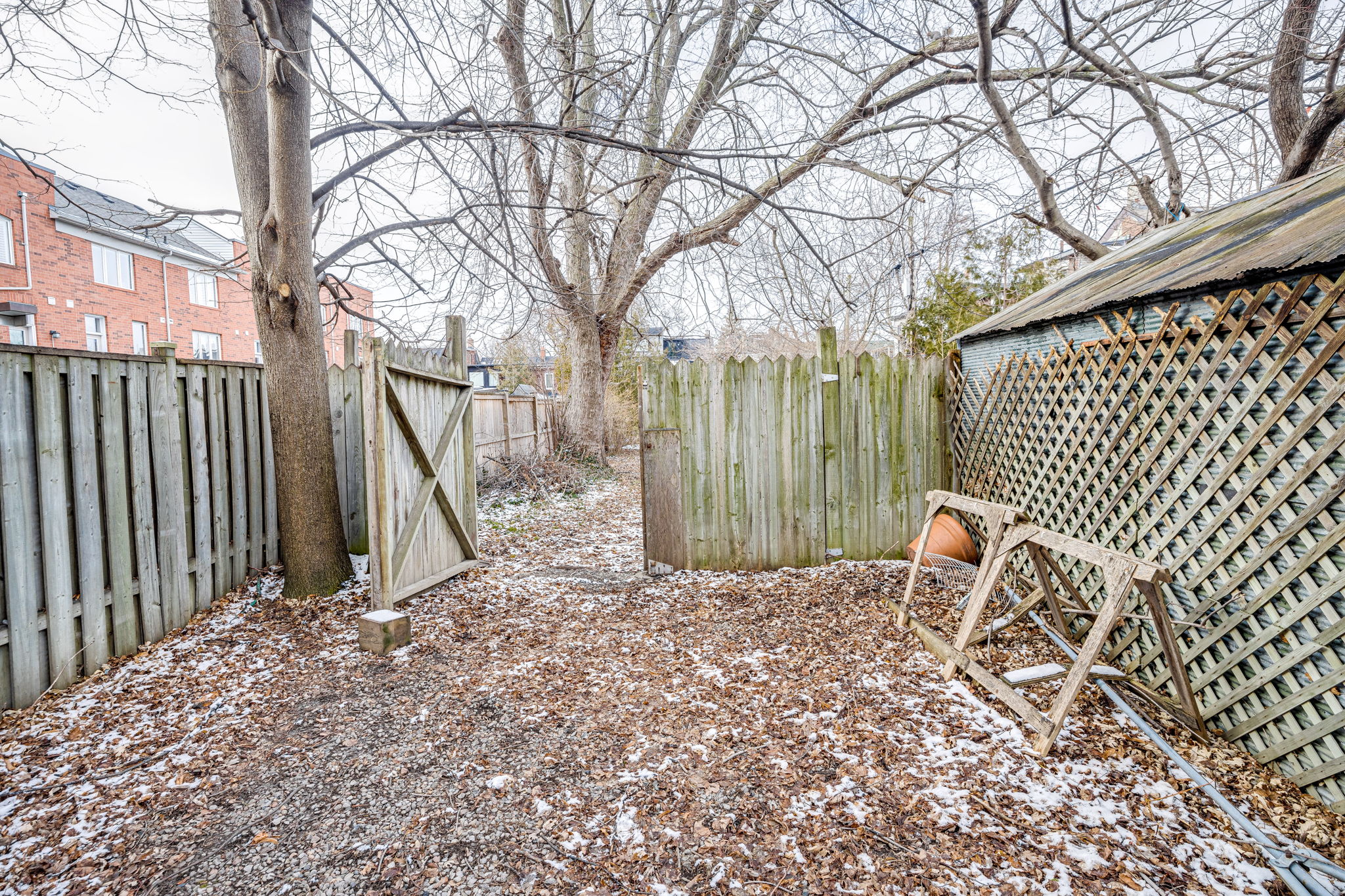 Toronto property showcase — delivered property photograph 33