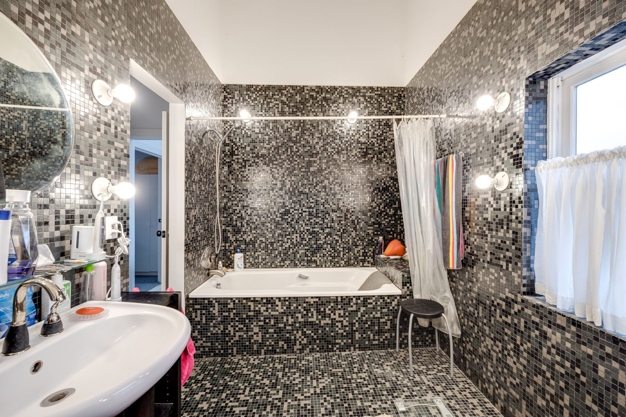 Toronto property showcase — delivered property photograph 61