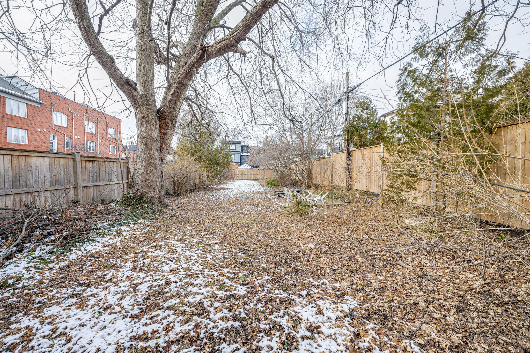 Toronto property showcase — delivered property photograph 34