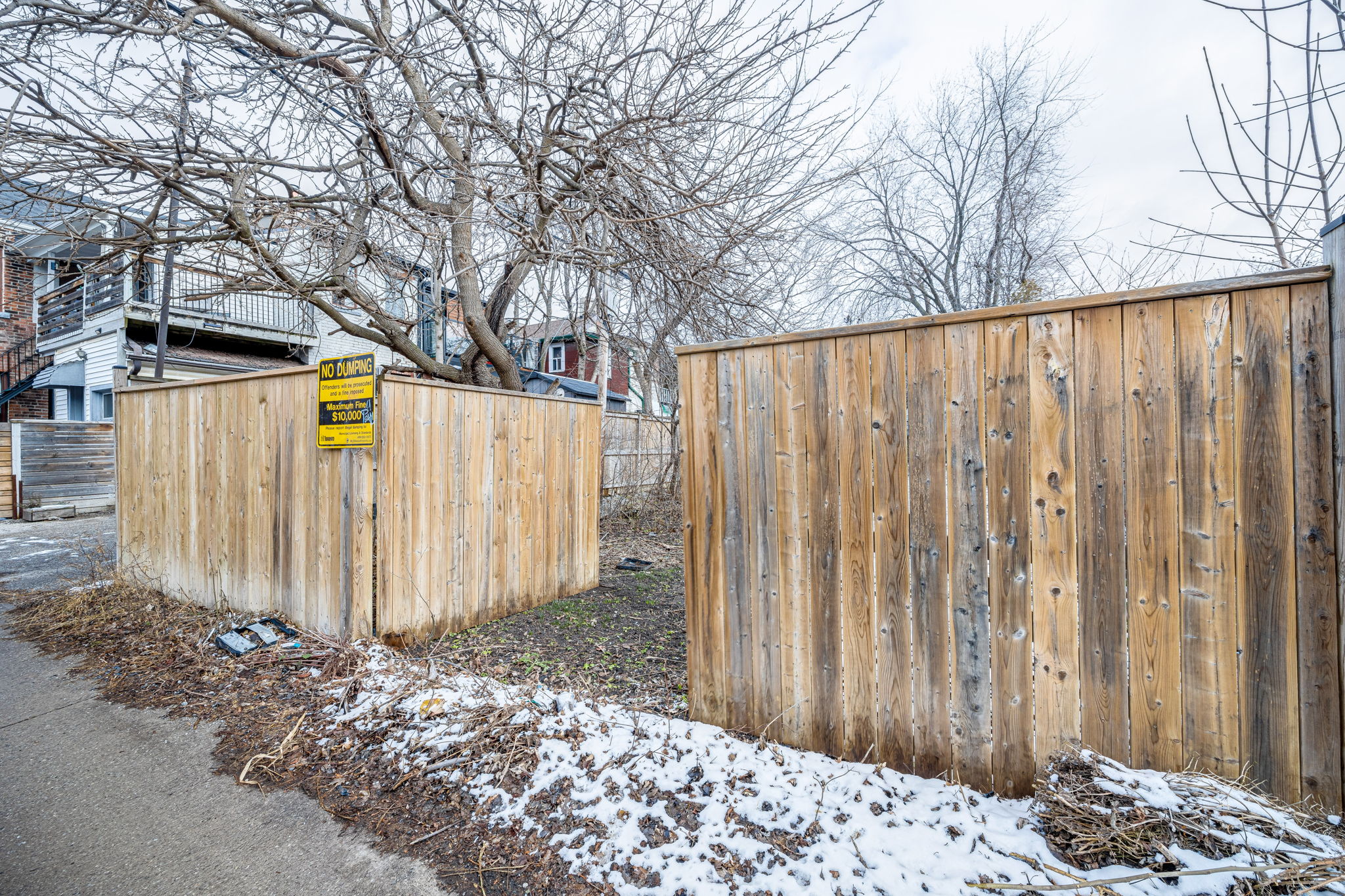 Toronto property showcase — delivered property photograph 40