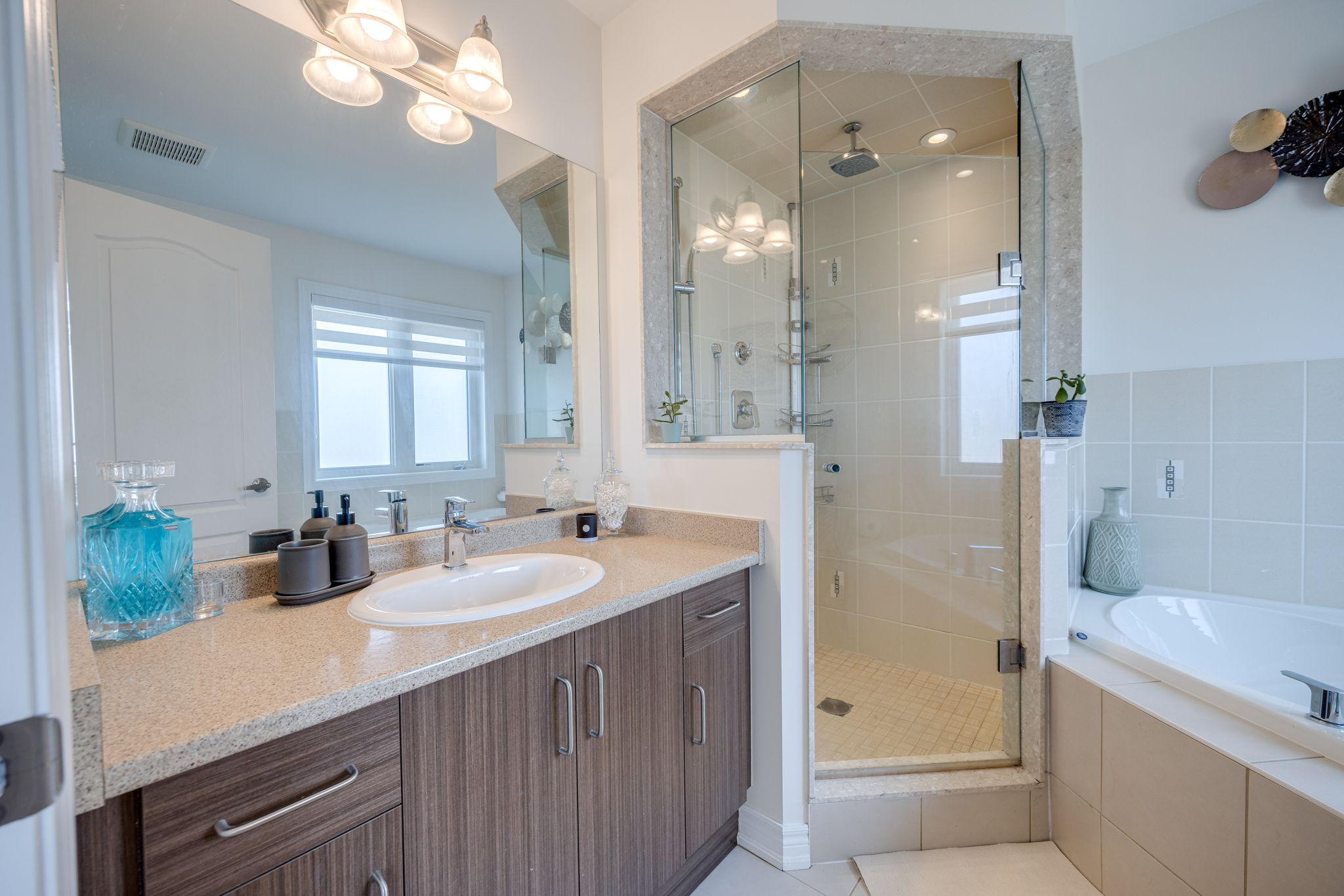 Newmarket property showcase — delivered property photograph 36