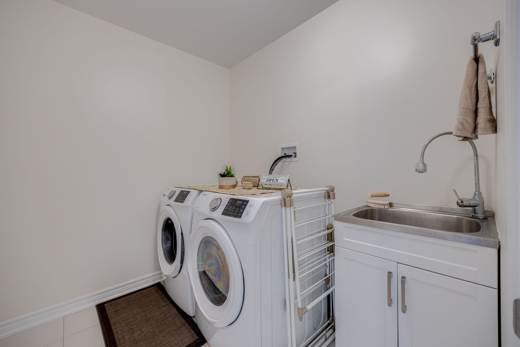 Newmarket property showcase — delivered property photograph 24