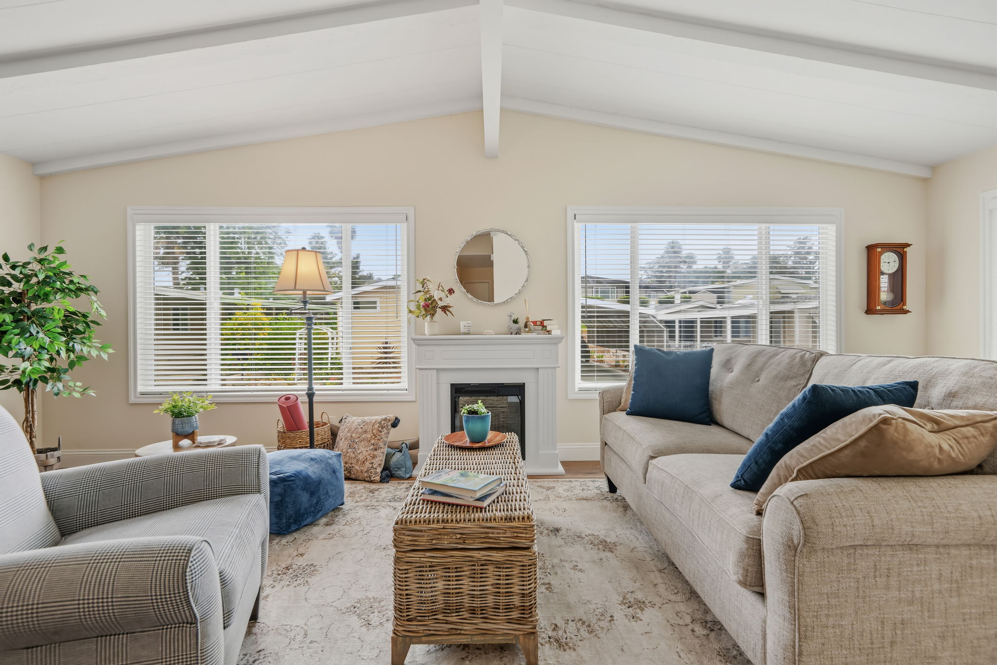 08-Living Room