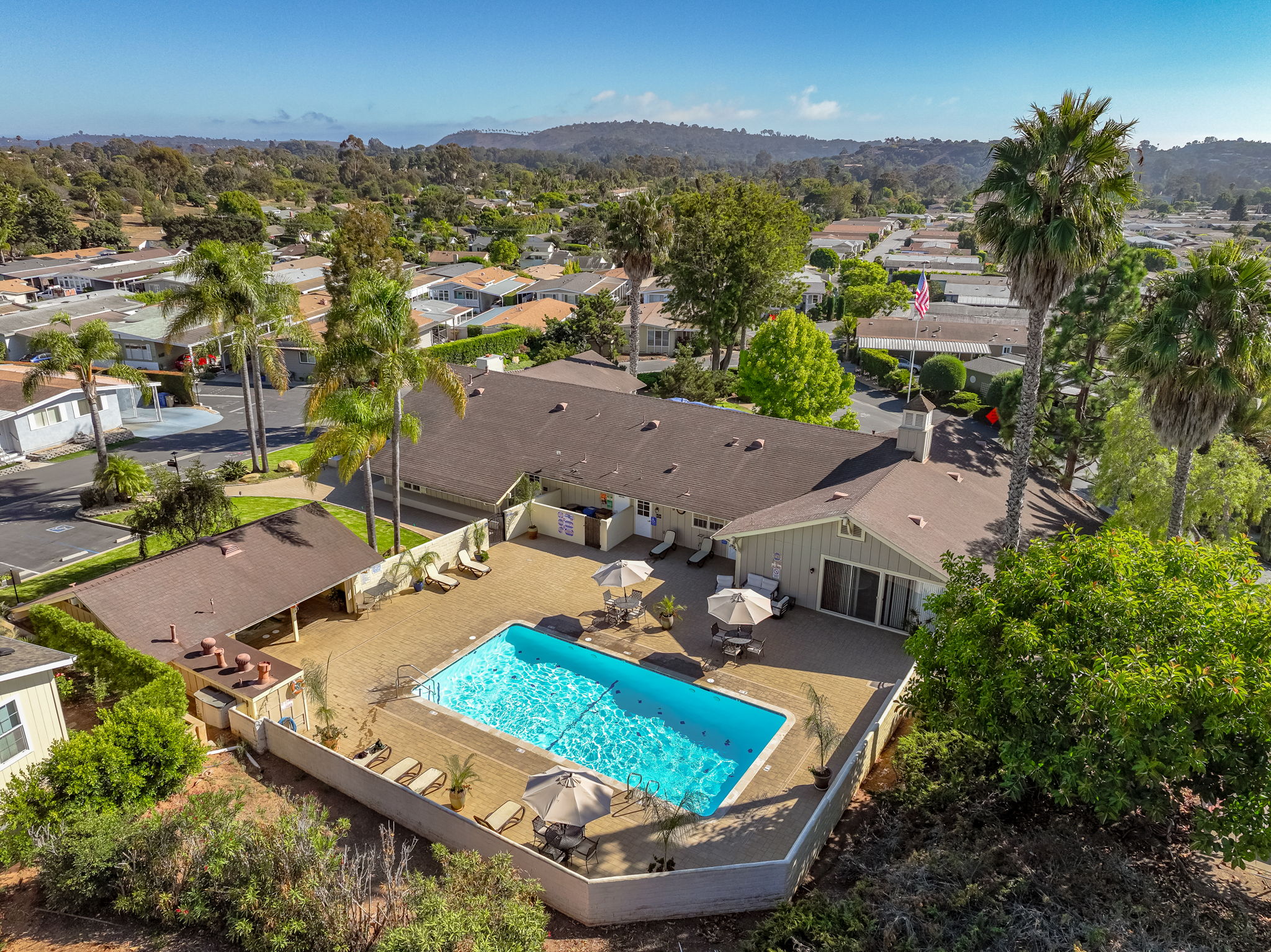 30-San Vicente Clubhouse (aerial)