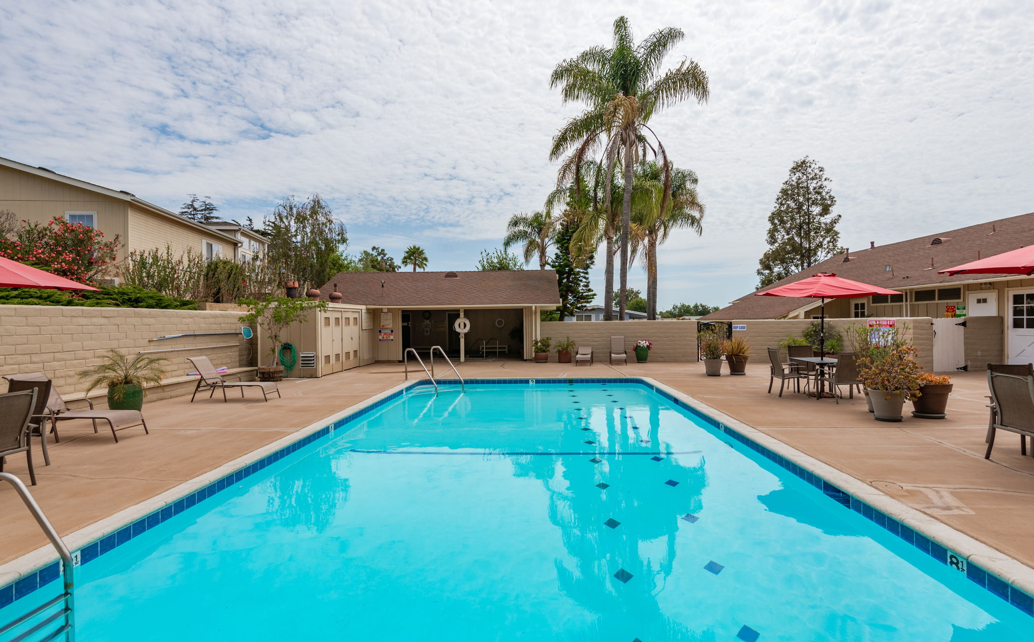 26 - Clubhouse Pool