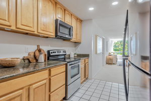 014_340 Vallejo Dr 71
