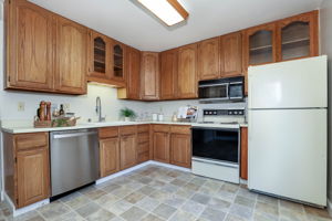 340 Wildcroft Dr, Martinez, CA 94553, USA Photo 16