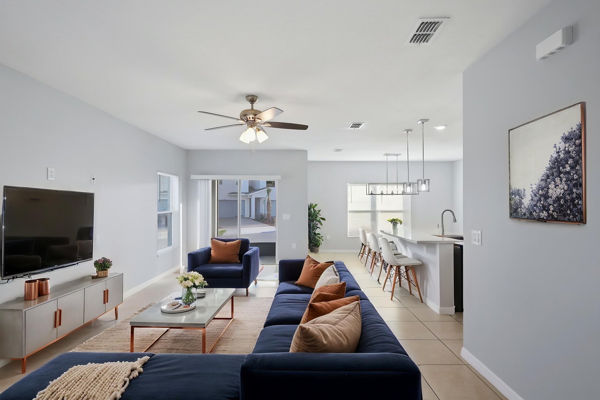 009_6Y8A9395 virtually staged.jpeg