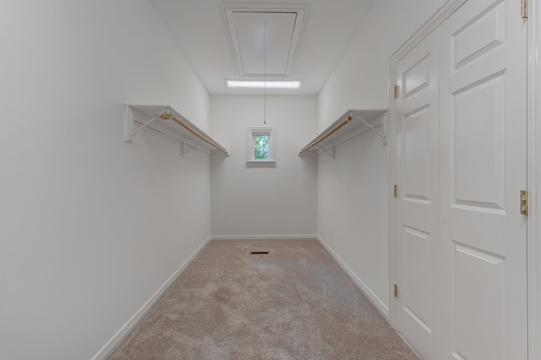 Laundry - Primary Closet