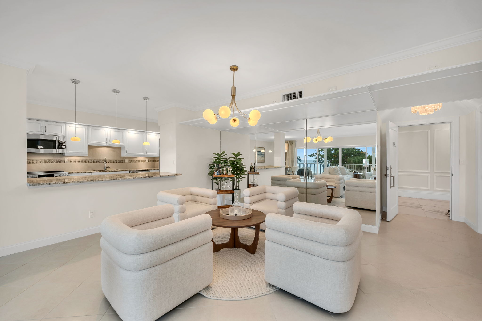 Family to Foyer