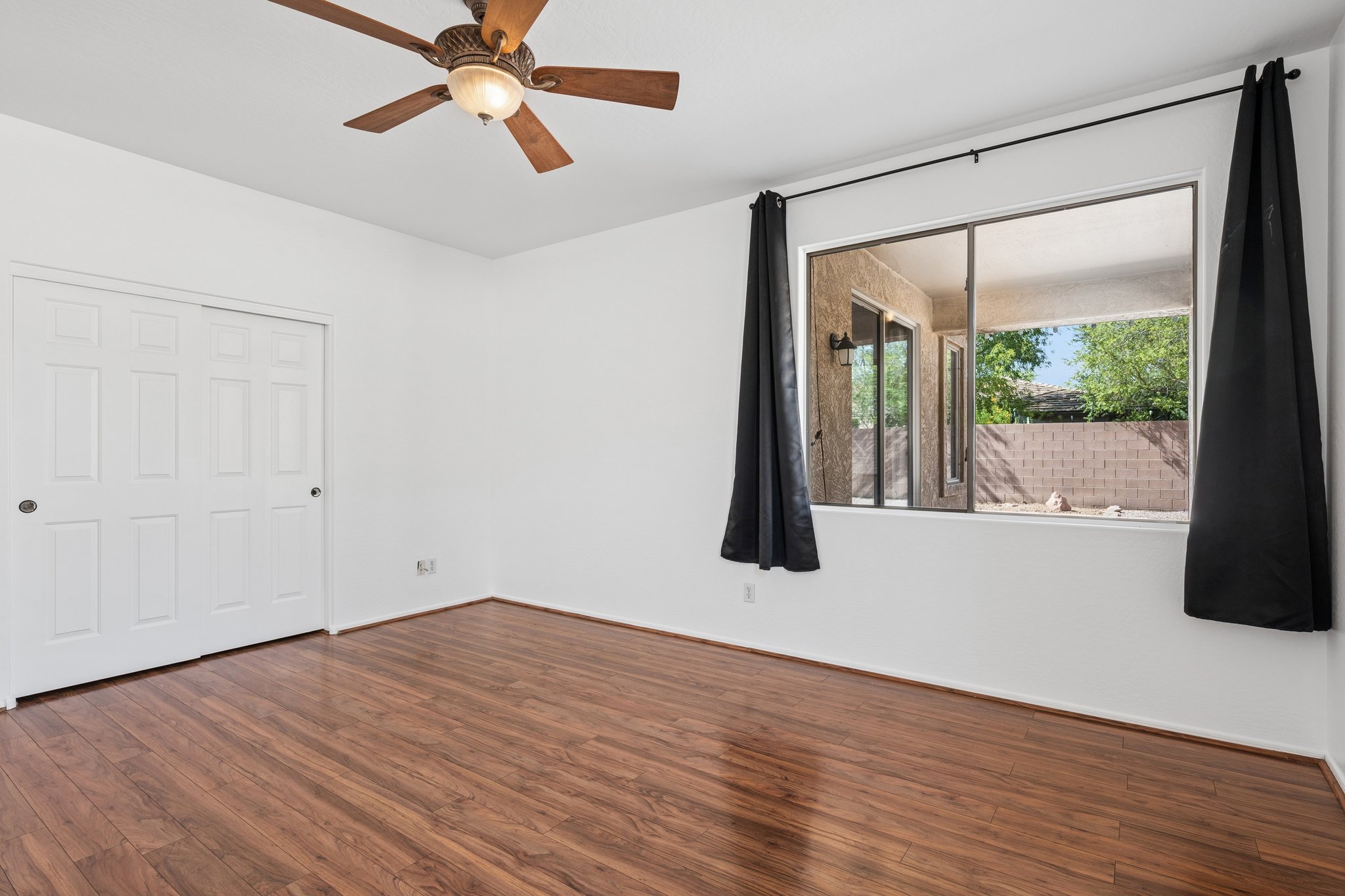 3402 E Powell Way - 015.jpg