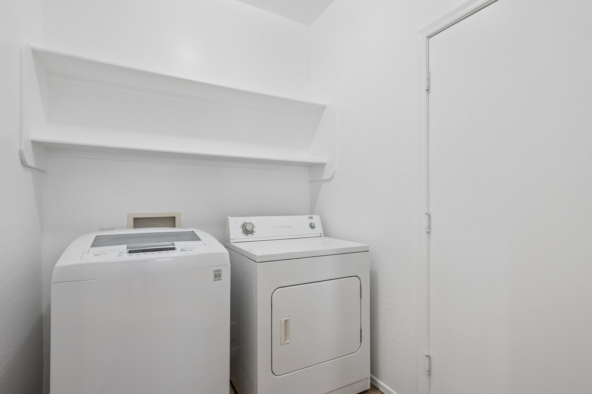 3402 E Powell Way - 024.jpg