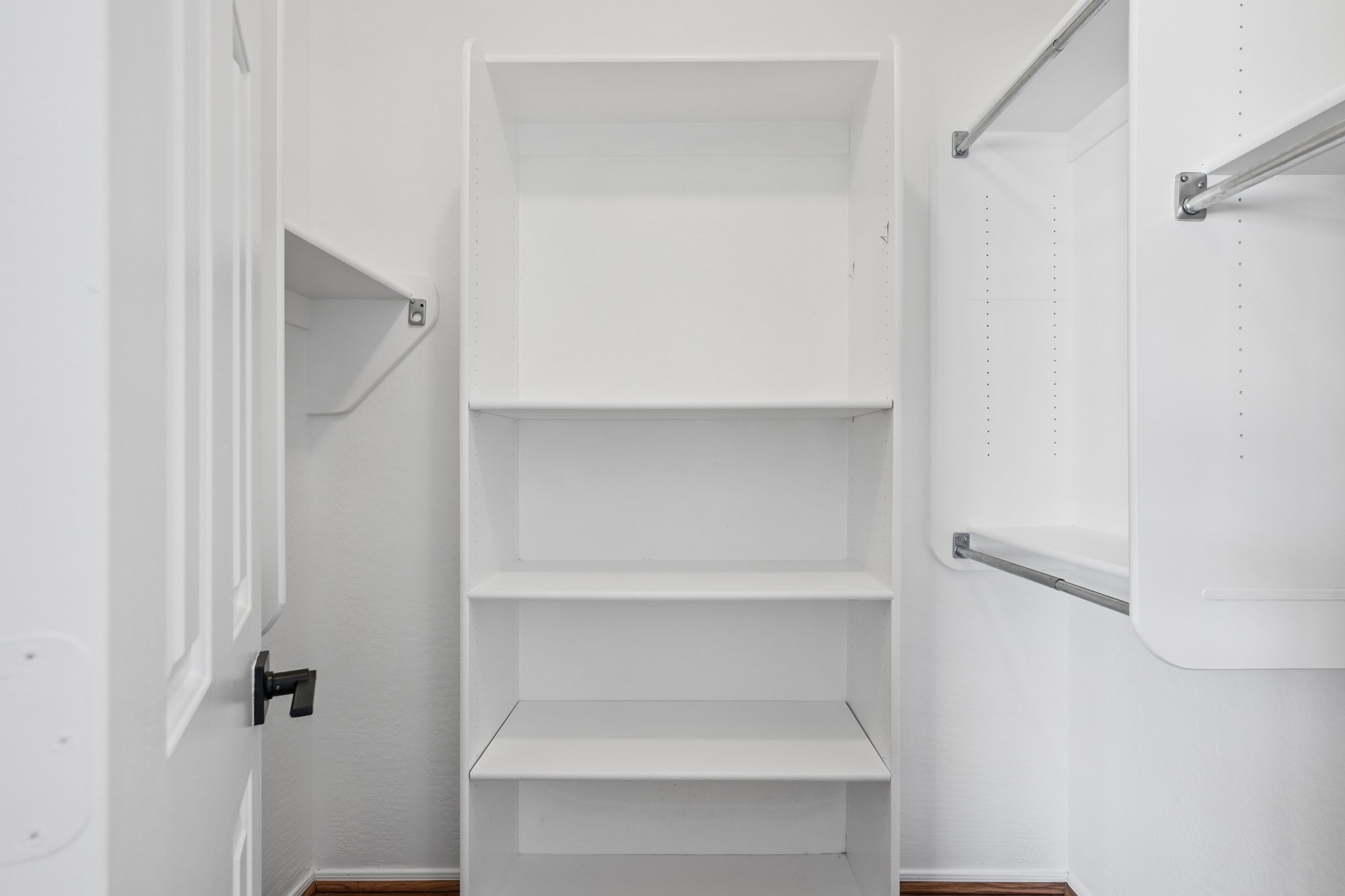 3402 E Powell Way - 025.jpg