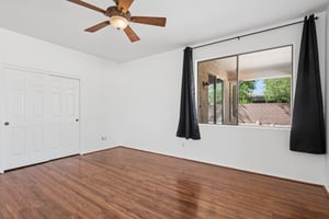 3402 E Powell Way - 015.jpg