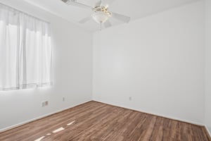 3402 E Powell Way - 021.jpg