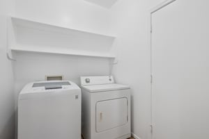 3402 E Powell Way - 024.jpg