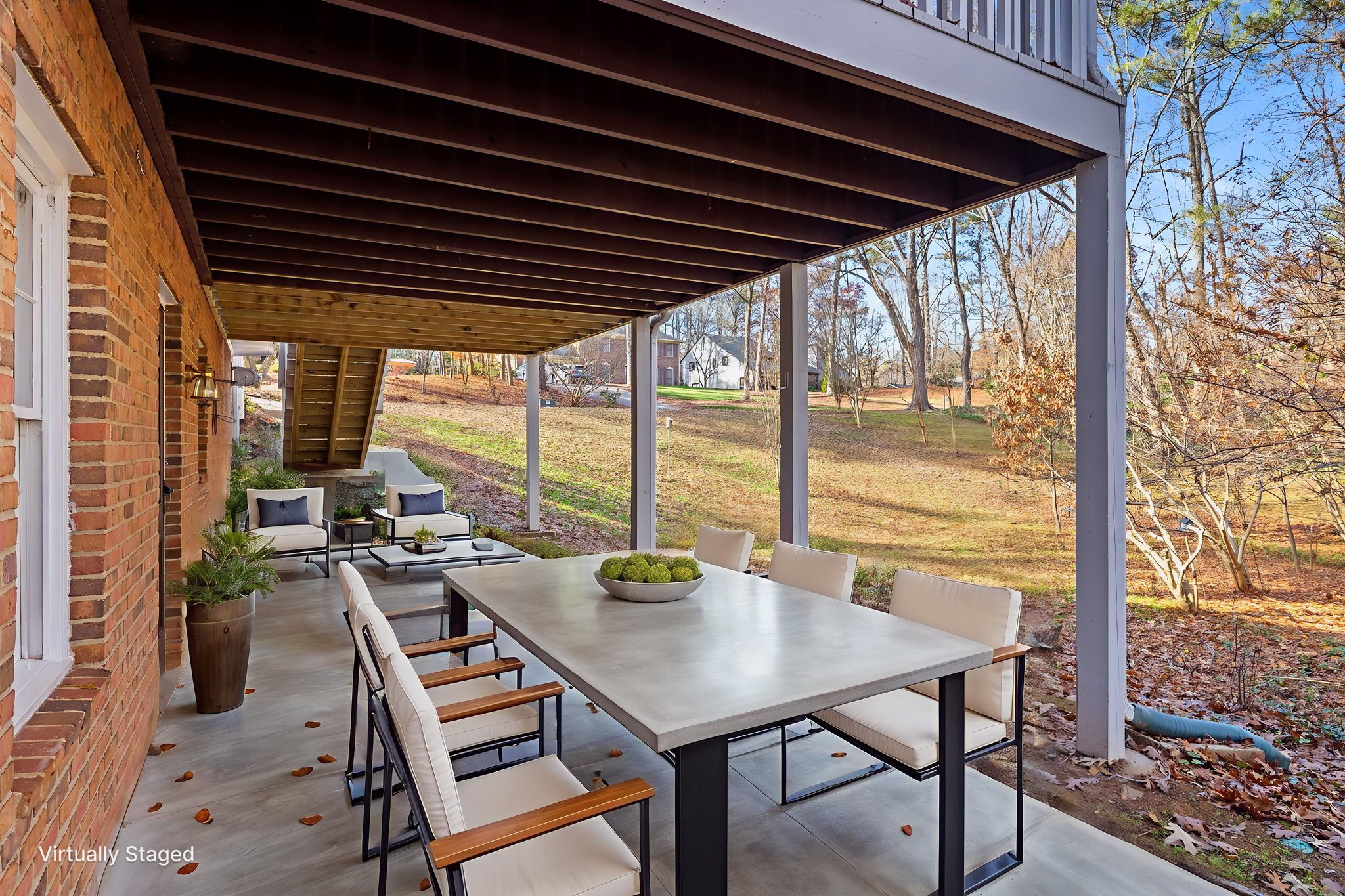 G71A0307 virtually staged.jpeg