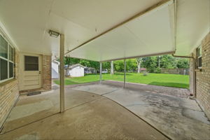  Photo 31