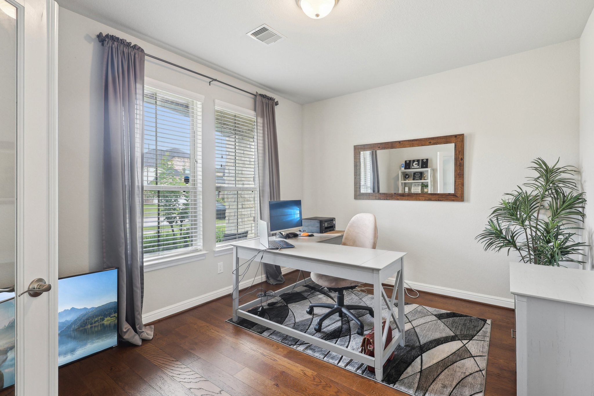 Majestic Pine Ln-1705-016.jpg