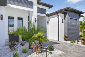 Front Entrance 3 of 3