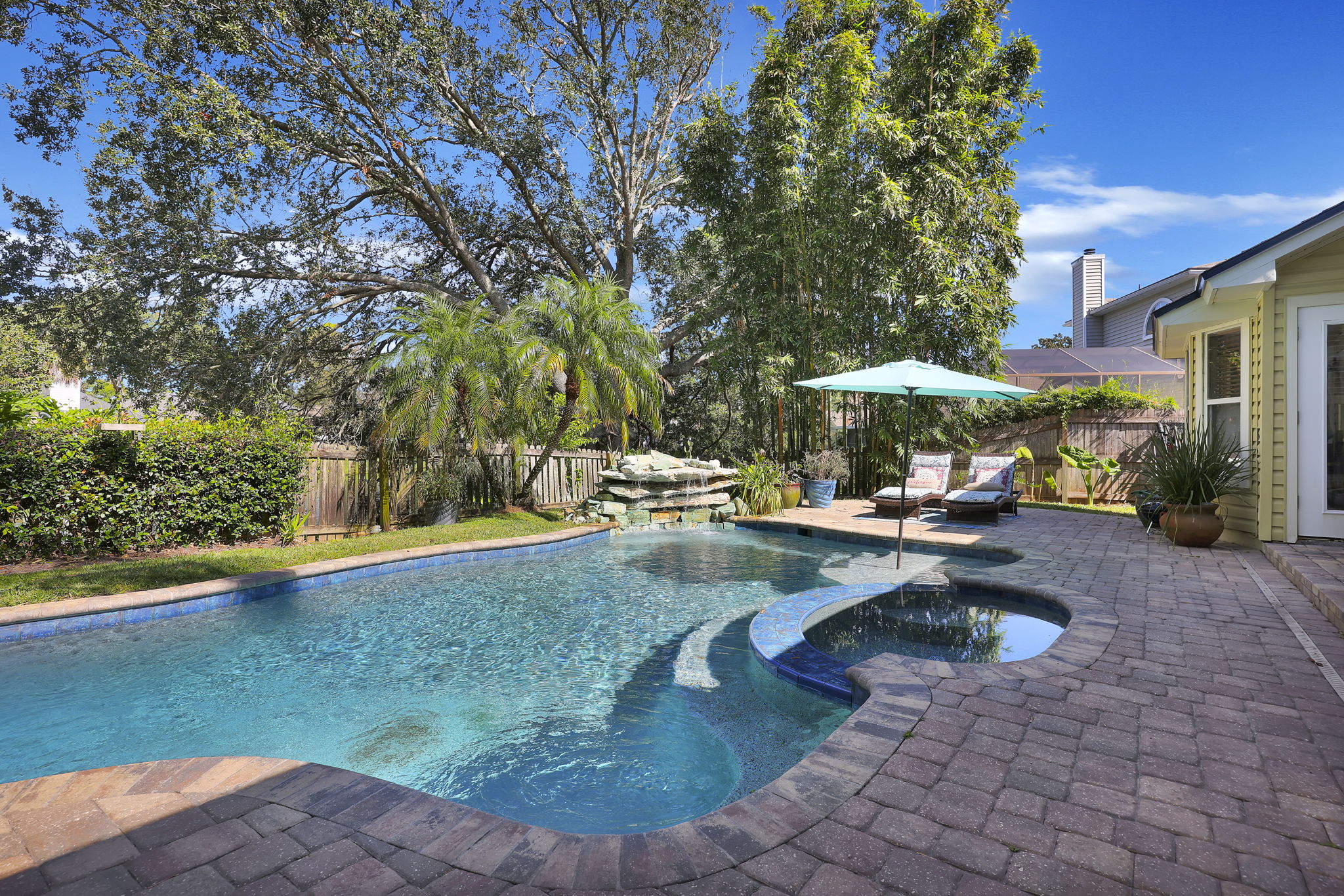  Photo 26