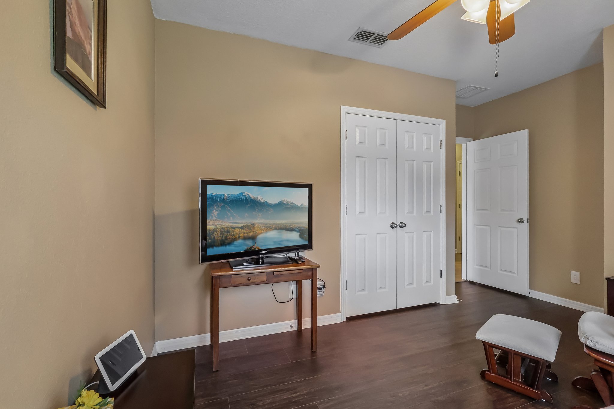 Alameda Dr-S2607-034.jpg