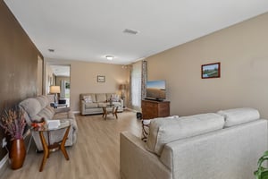 Alameda Dr-S2607-006.jpg