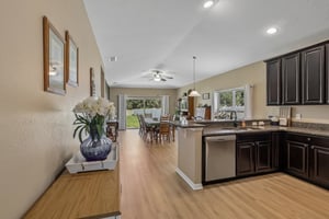 Alameda Dr-S2607-021.jpg