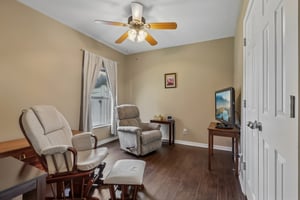Alameda Dr-S2607-033.jpg