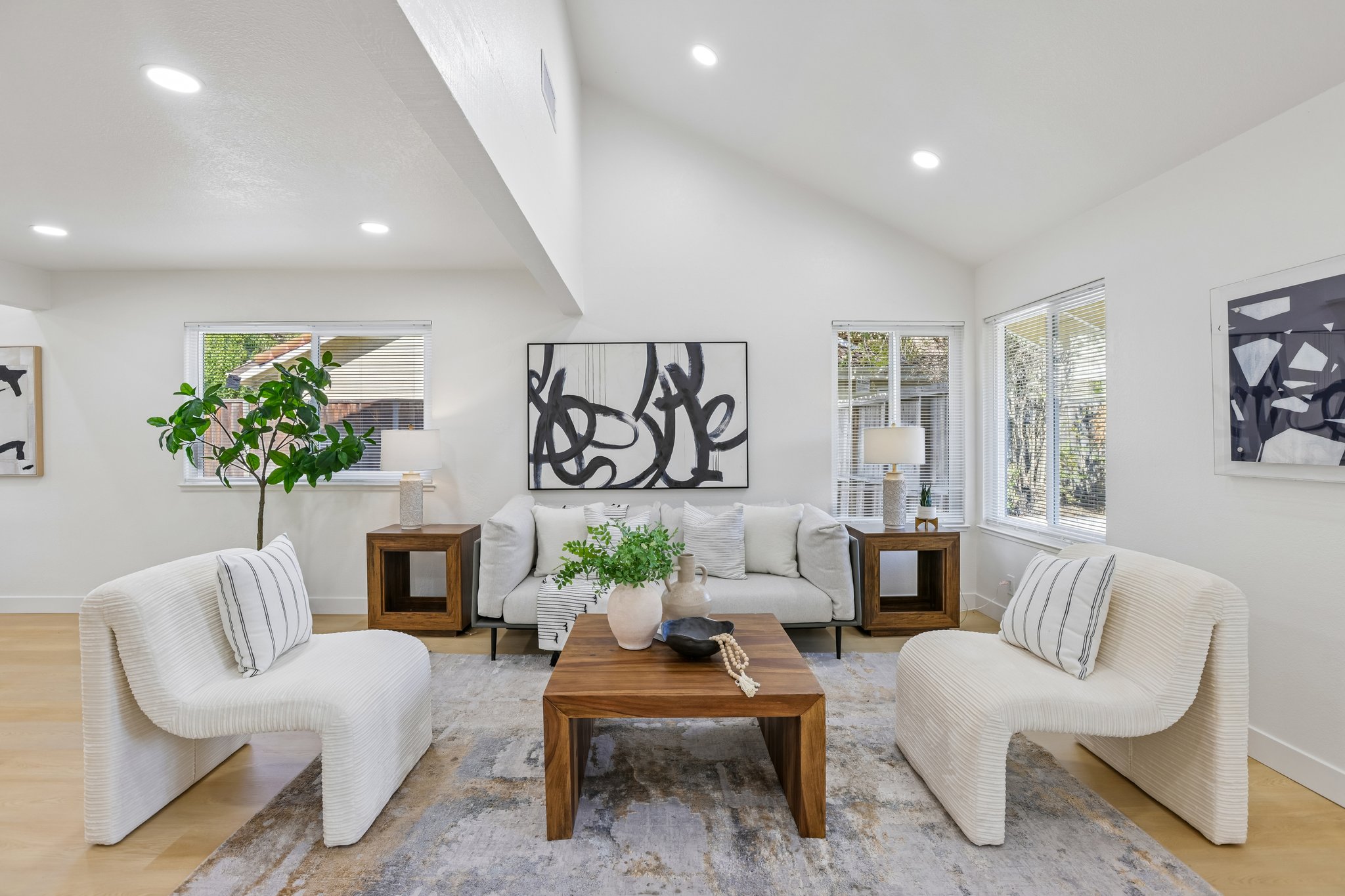 239541 - 3405 Cedardale Dr-S2908-006.jpg